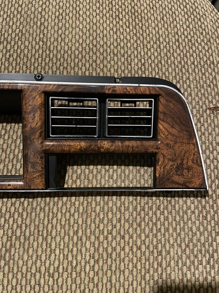 Chrysler New Yorker 1991-1993 velocímetro bisel panel de instrumentos grano de madera OEM Foto 2 de 4