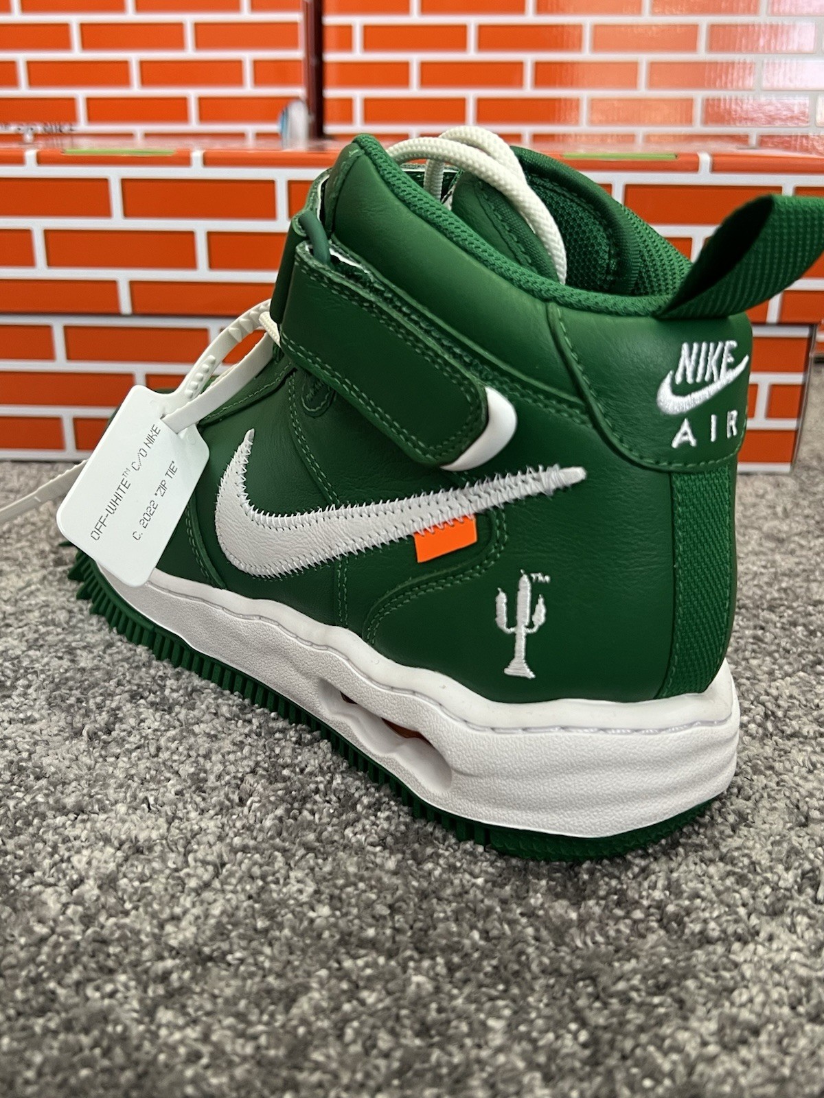 OFF WHITE X NIKE Nike Off White x Air Force 1 SP scarpe da ginnastica uomo in pelle verde pino medio