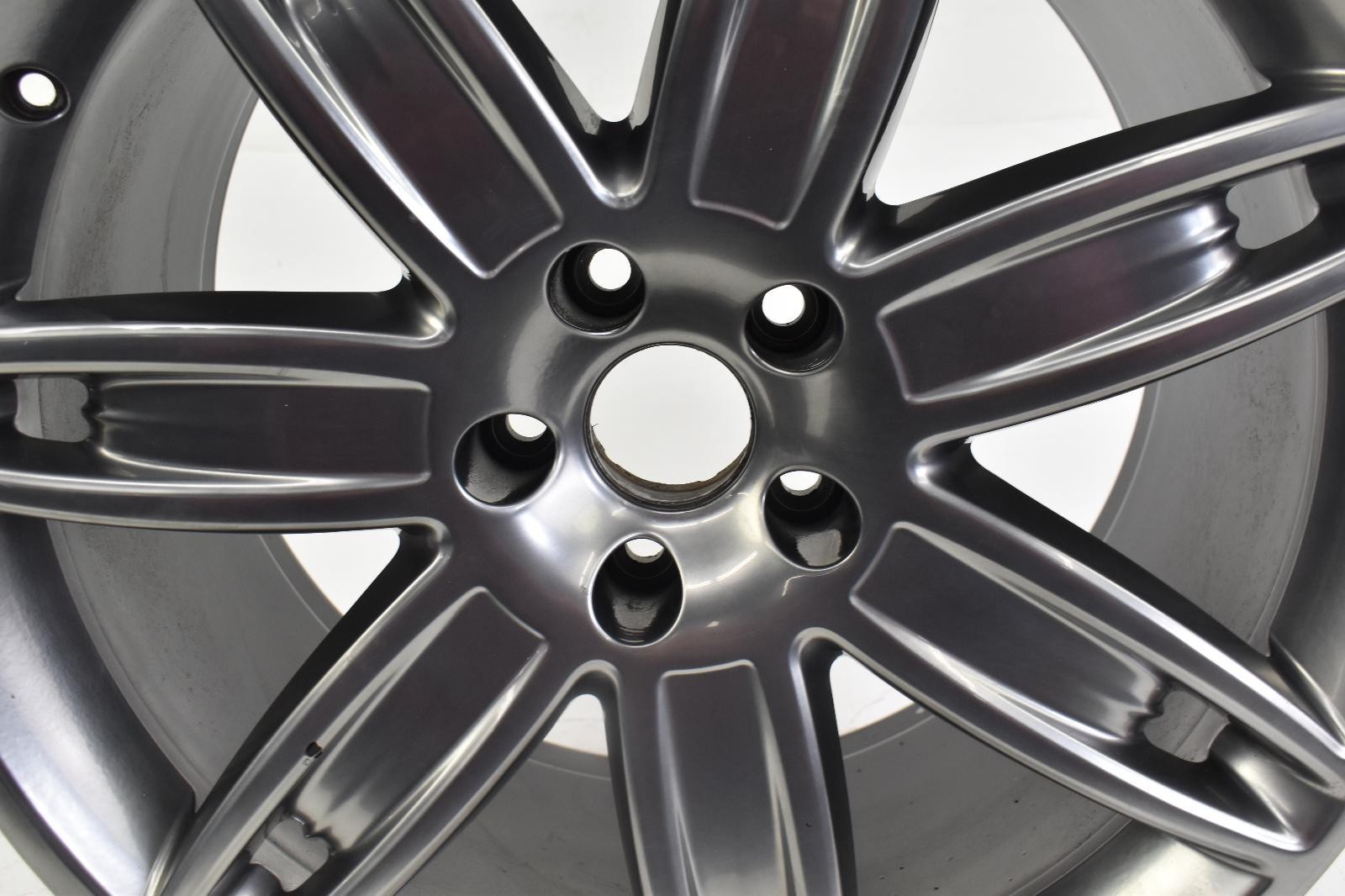 2014 Maserati Quattroporte Wheel OEM Assembly