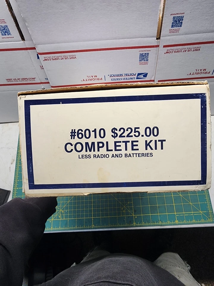 EL ORIGINAL VINTAGE 1984 EQUIPO ASOCIADO RC10 UN SELLO EDINGER KIT "MUY RARO" Foto 3 de 4