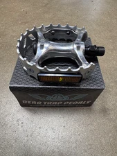 NEW SE BEAR TRAP SILVER 9/16 MTB SET