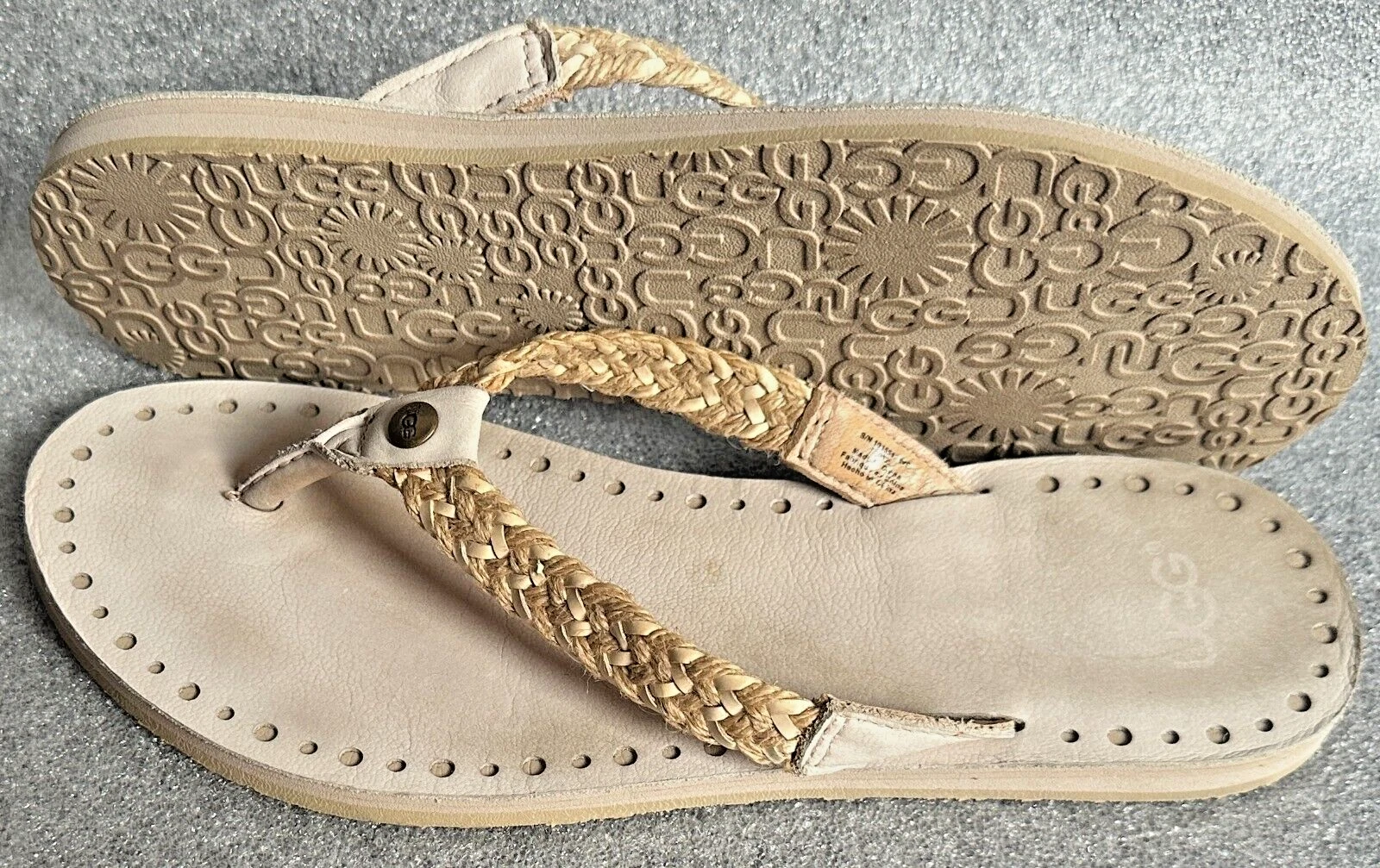 TOP ORIGINALI sandali taglia dita UGG taglia 37 pelle paglia grigio chiaro beige prezzo da nuovo 79 €