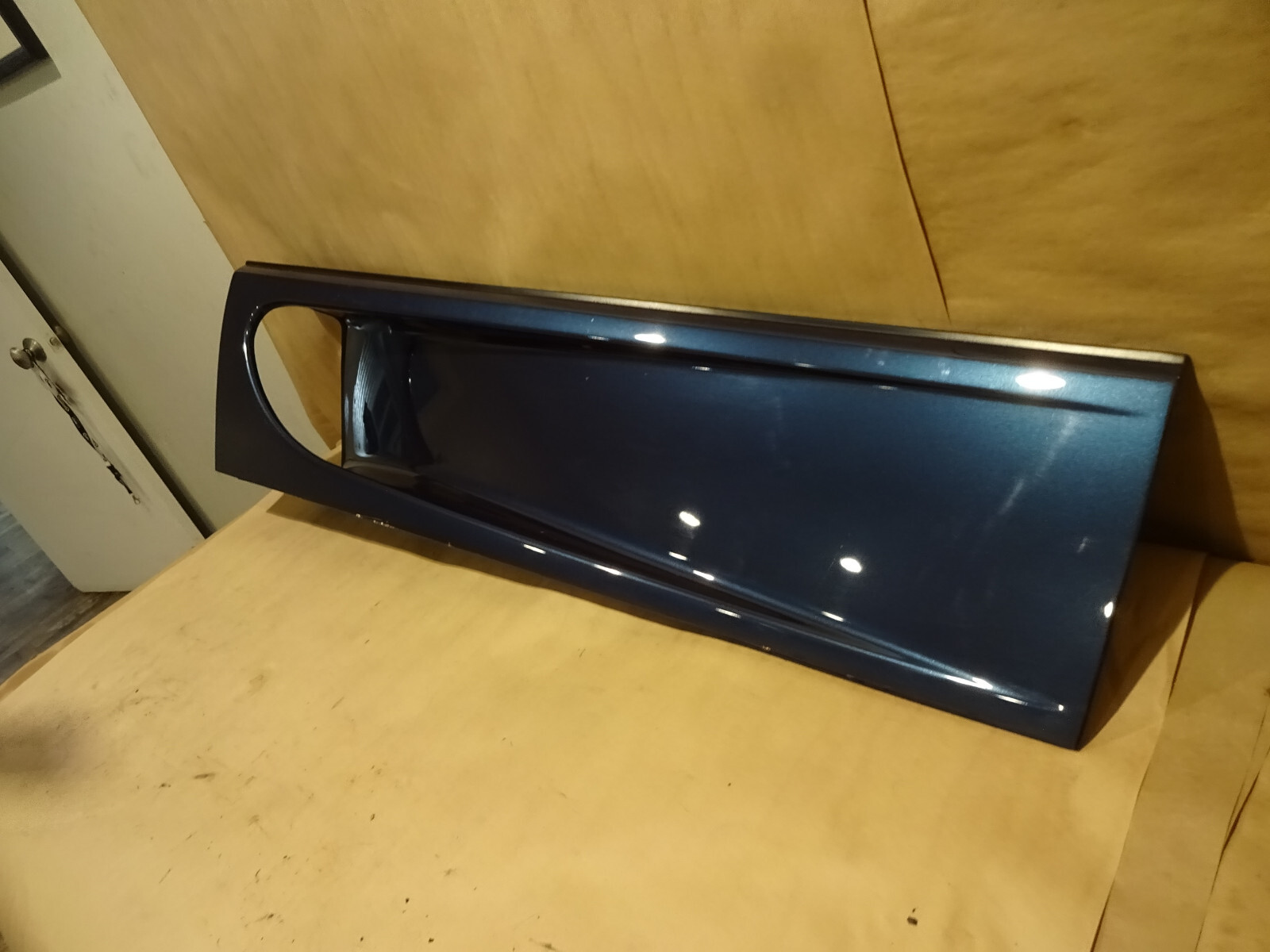 Ferrari 355 - RH Lower Door Intake Grille - - P/N 64102710
