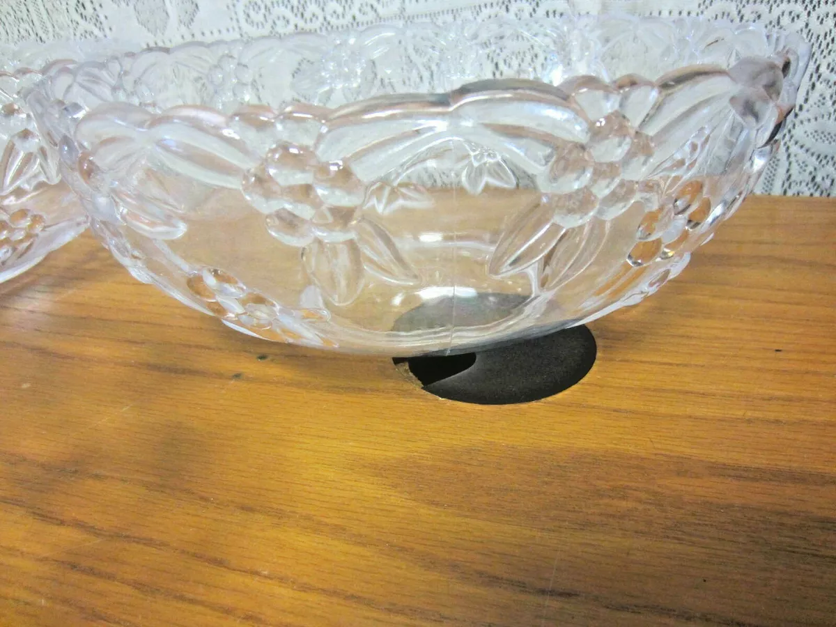 3 Clear Plastic Decorative Serving Bowls With Flower Design 9 3 4