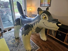 IW Inflatable World Wolf Shiny NIB