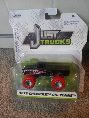 Jada Just Trucks 1972 Chevrolet Cheyenne Truck Shark Tooth