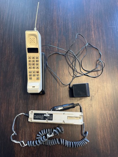 Rare Vintage Motorola Dynatac 8000H Brick Cell Phone W/ Chargers F09LFD8458DC