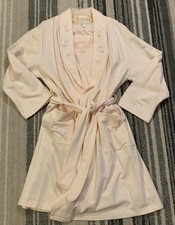 Miss Elaine Women's 2 pce Pink Floral Embroidered Wrap Robe and gown L
