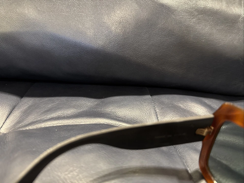 Gafas de sol cuadradas de gran tamaño Gucci para mujer marco marrón brillo plata brazos Foto 4 de 4