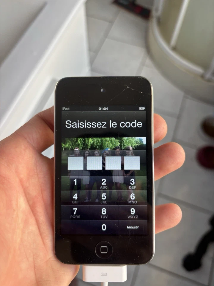 Apple iPhone 5c - 8 Go - Bleu (Désimlocké), photo 4 sur 4