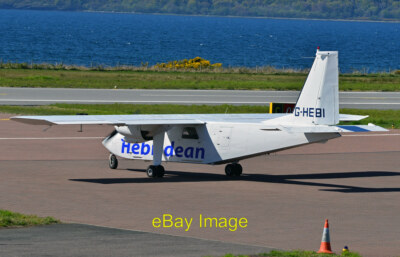 Foto 6x4 Flug nach Colonsay in den Händen eines BN2B-20 Islanders von Hebrid c2012