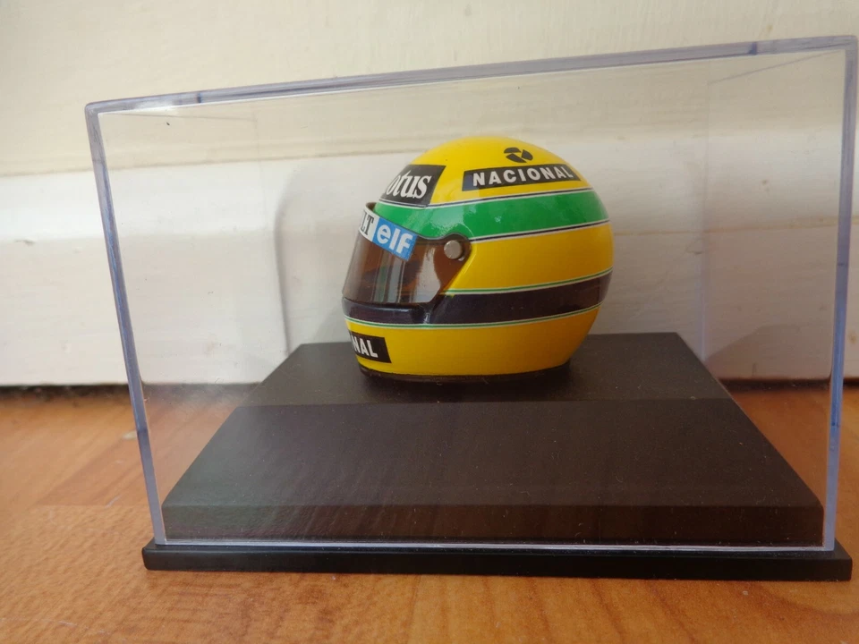 MINICHAMPS 1/8 CLASSIC LOTUS RENAULT 1986 AYRTON SENNA F1 FORMULA 1 HELMET - Image 2 of 2