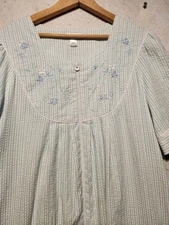 MISS ELAINE Nightgown House Coat Blue WHITE SEERSUCKER 3/4 Zip Pockets XL Granny