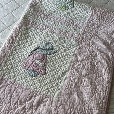 Vintage Sunbonnet Sue Baby Quilt   Hand-Appliqu d  Hand-Quilted   39  x 51  