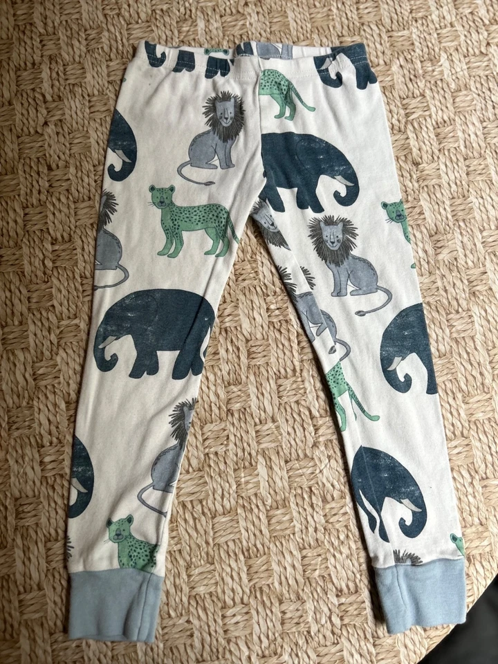 Carter's Little Planet Organic 4T Pijama Set Elefantes Leones Selva Foto 2 de 4