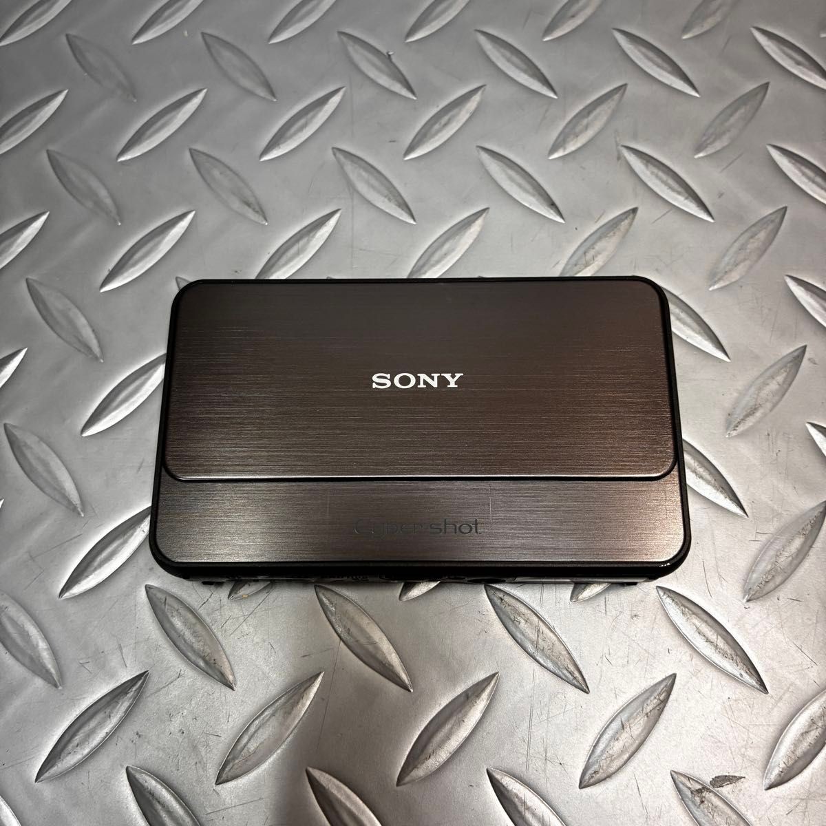 SONY Cyber Shot DSC-T99 CCD 14.1MP 4x Optical Zoom Digital Camera