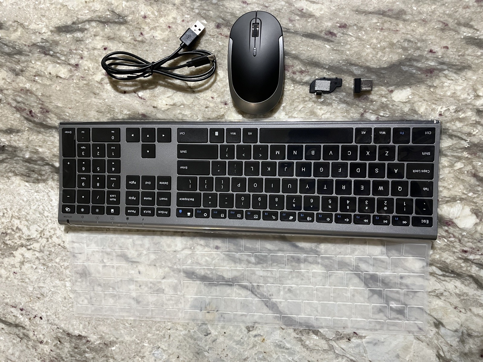 Vssoplor Wireless Keyboard and Mouse Set 2.4GHz, Rechargeable, Model Vk15-3