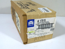 Paquete de válvula de servicio central de pernos Mueller Industries A17515 7/8 pulgadas ODI x 1-5/8 pulgadas