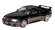TAMIYA Nissan Skyline GT-R R33 V-Spec- 1/24 Scale Model Kit 24145 (US IMPORT)