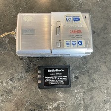 Olympus CAMEDIA C-60 Zoom 6.1MP Digital Camera Silver  Battery POWERS ON