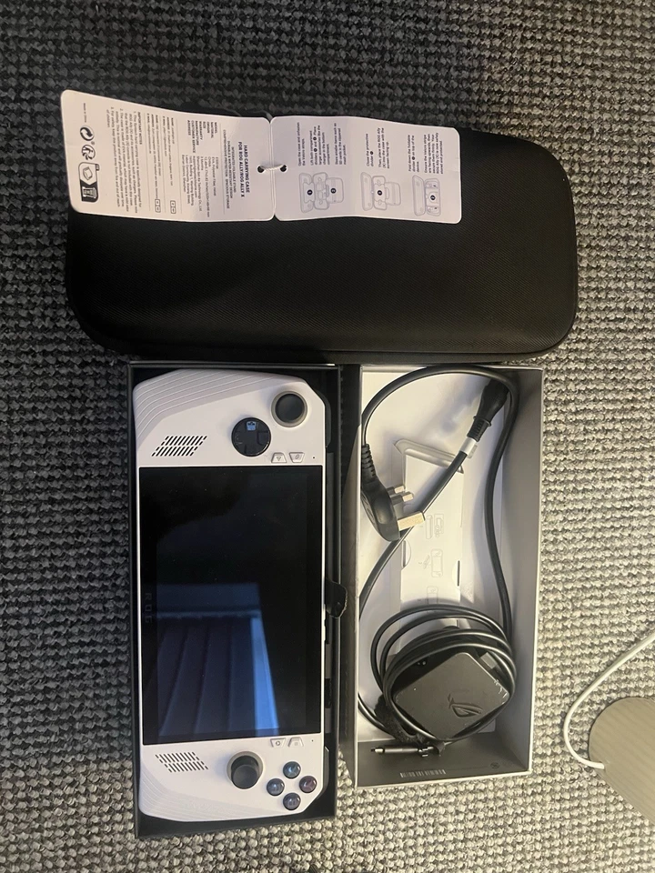 White ASUS ROG - Image 4 of 4