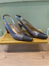 Vintage Salvatore Ferragamo Silver / Grey Leather Slingback Heels Size 8