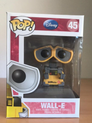 Pixar - Wall-E #45 Vinyl Figure + Protector * NEW *