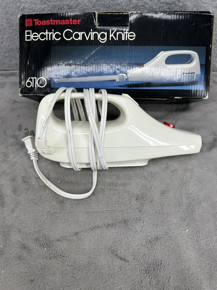 Cuchillo de tallar eléctrico Toastmaster cuchillas de corte de acero inoxidable blanco modelo 6110 Foto 4 de 4