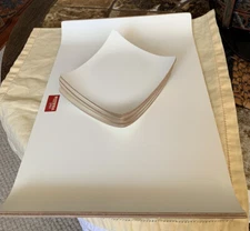 Red Vanilla Vanilla WHITE U TABLE TRAY AND 4 Small Trays/ Snack Holders, NEW