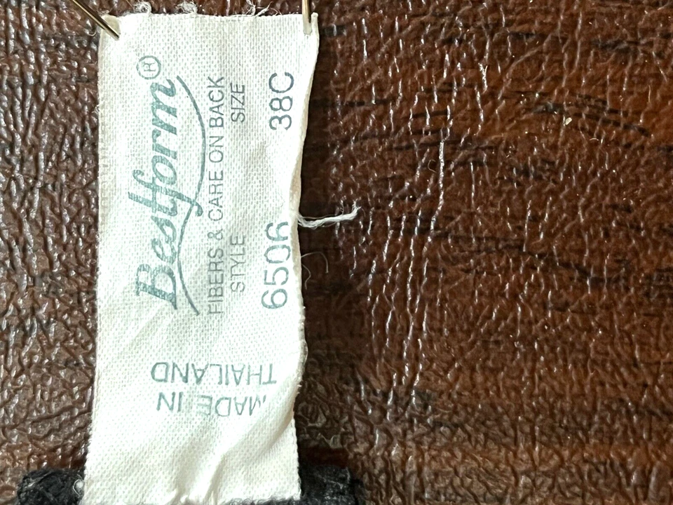 Sujetador push-up acolchado con aros Bestform para dama talla 38C 6506 negro usado en excelente estado Foto 3 de 3