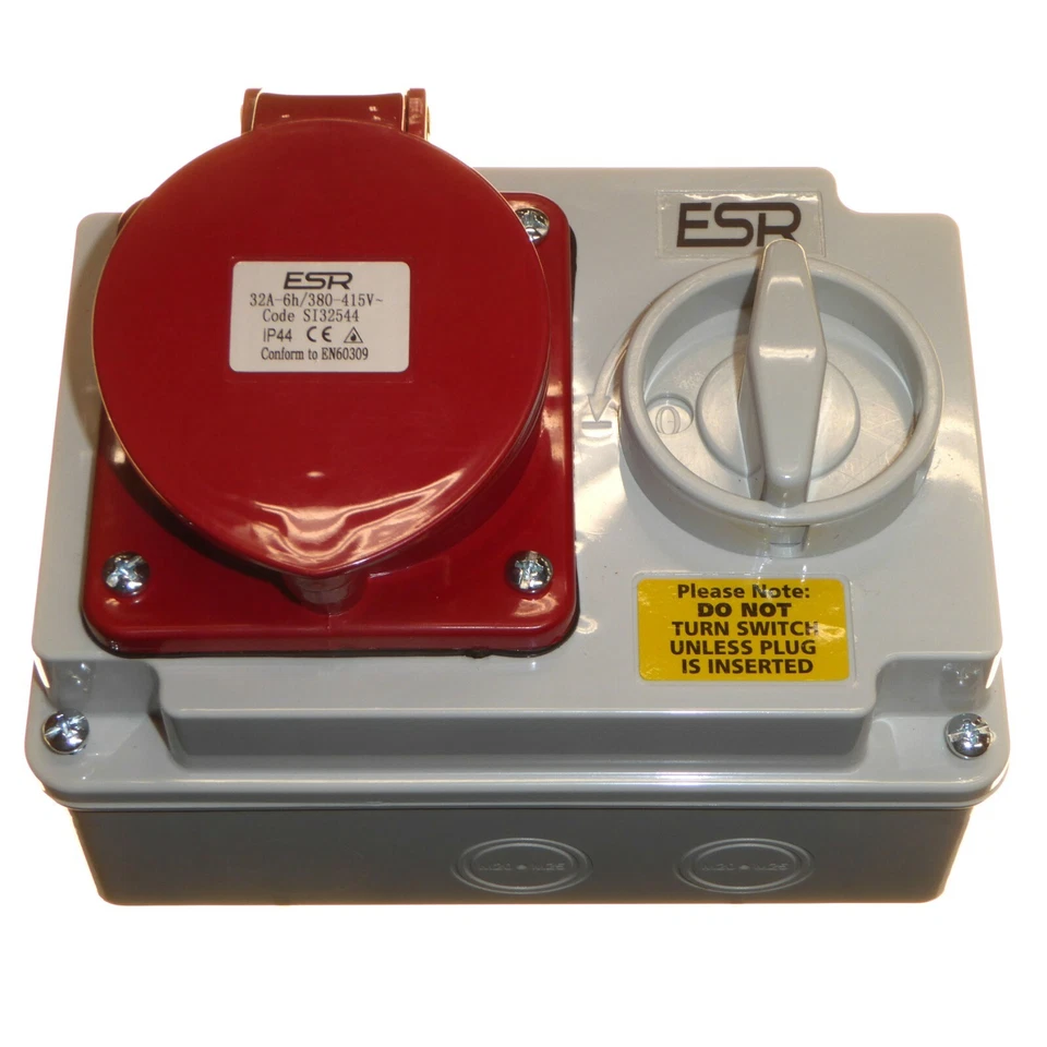 32A Interlocked Switched Socket and 32 Amp Plug 5 Pin 380 - 415v 3P+N+E IP44  - Image 4 of 4