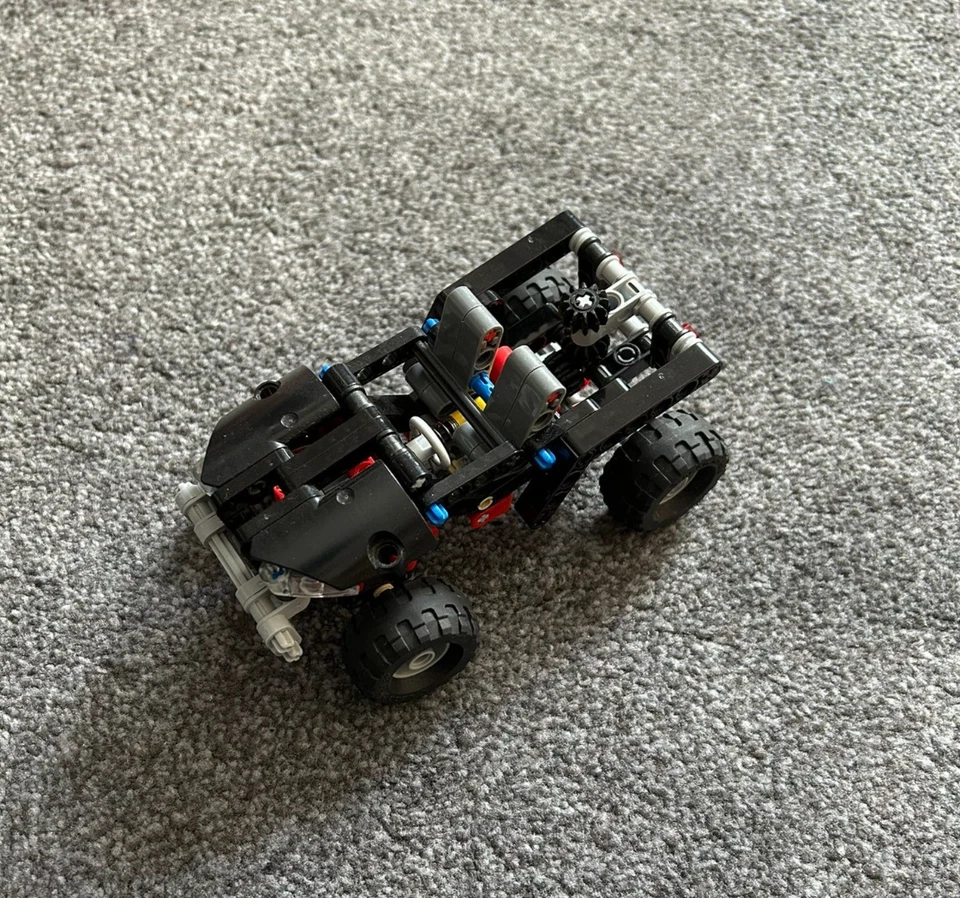 LEGO Technic 8066 Off-Roader, photo 1 of 3