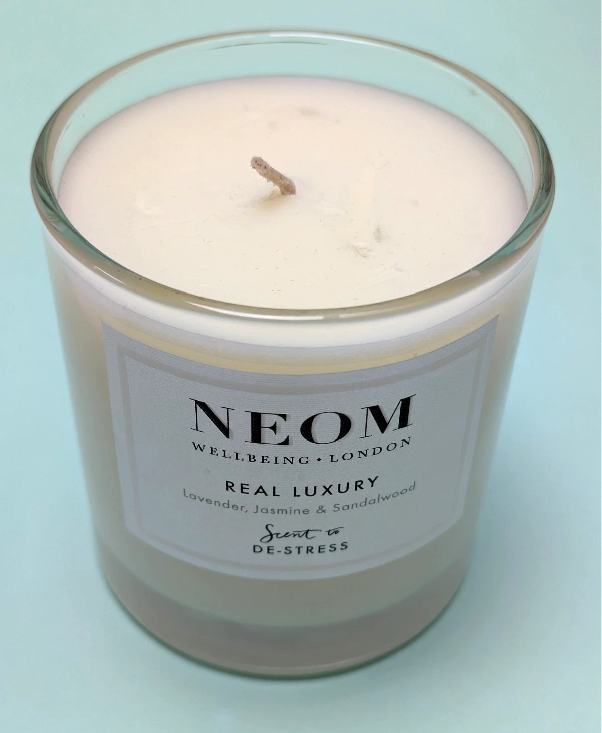 NEOM Wellbeing London Luxury Scented Candle 185g Natural Fragrance Made in UK - Picture 6 of 7