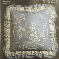 VTG Olde Mill Candlewicking Needlecraft Pillow Kit 04-449 Blue Birds NIP 33
