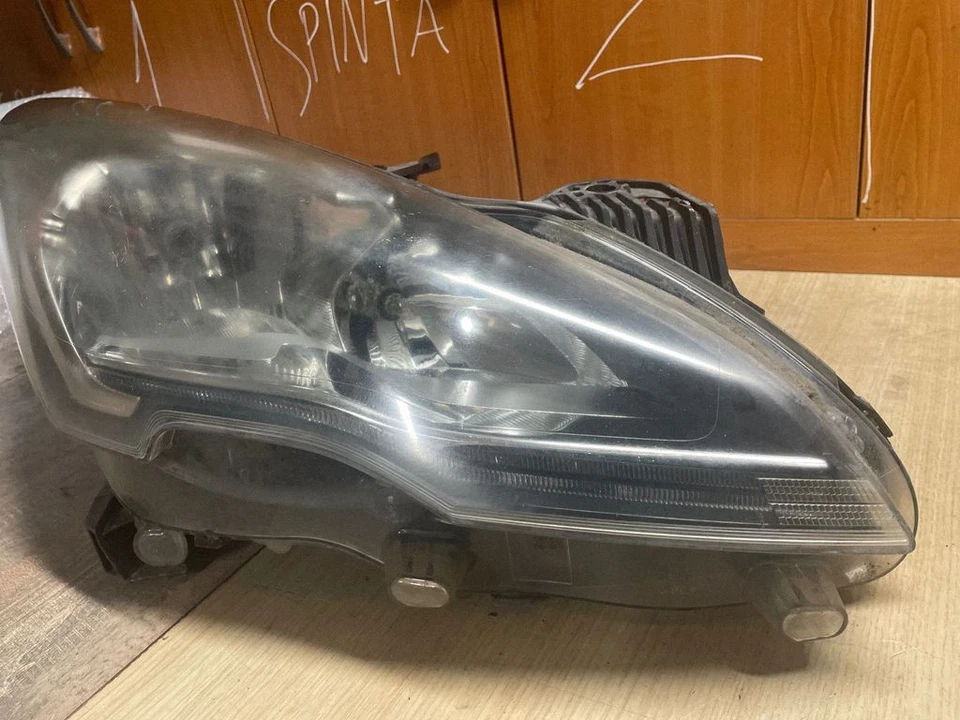 Peugeot 5008 2014 Avant droit Phare frontale 9805505380 IGB1464 - Photo 3/4