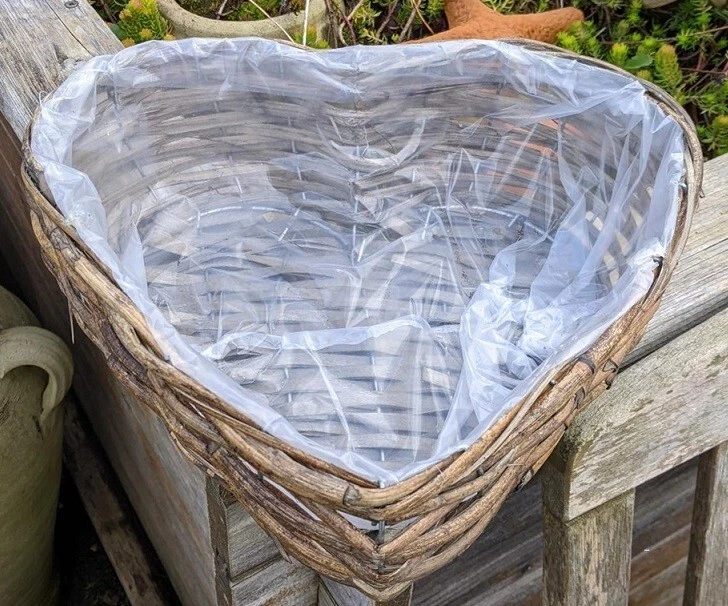 NEU ! Pflanzkorb Herz 31 cm aus Rattan-Weide-kein Kunststoff! Blumen Garten Grab - Bild 2 von 4