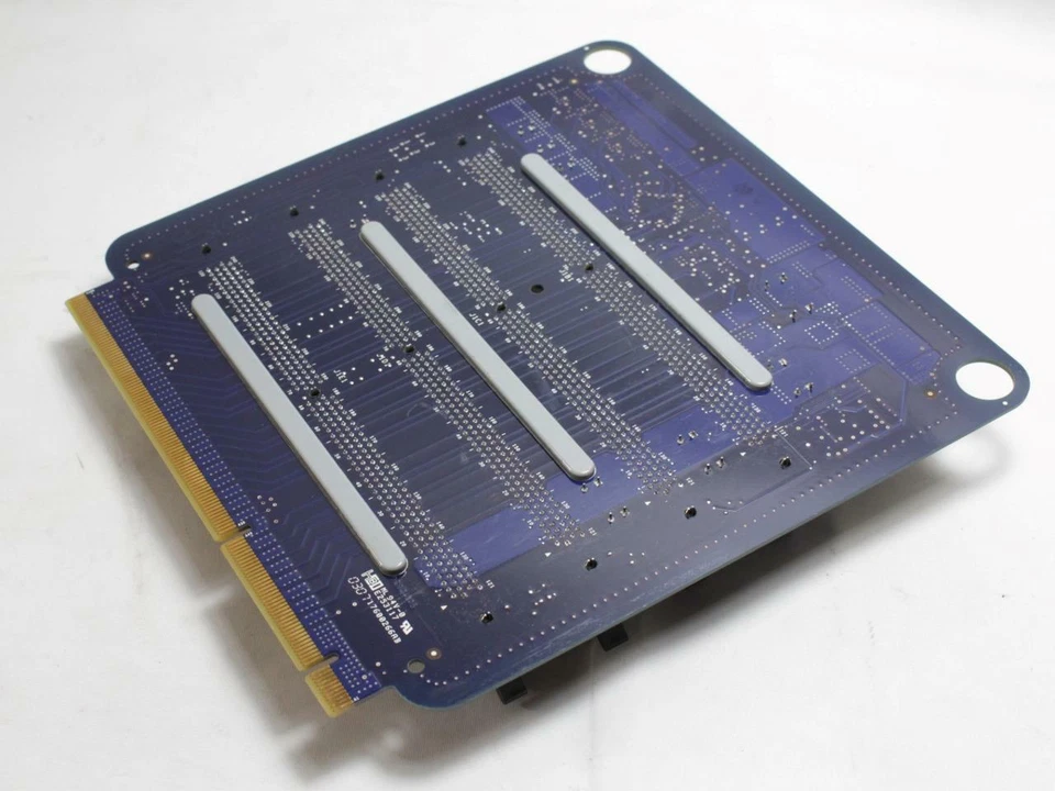 Apple Mac Pro A1186 Riser Board 4 Slots  2Gb DDR2 630-7667 922-7695 820-1981-A - Image 2 of 4