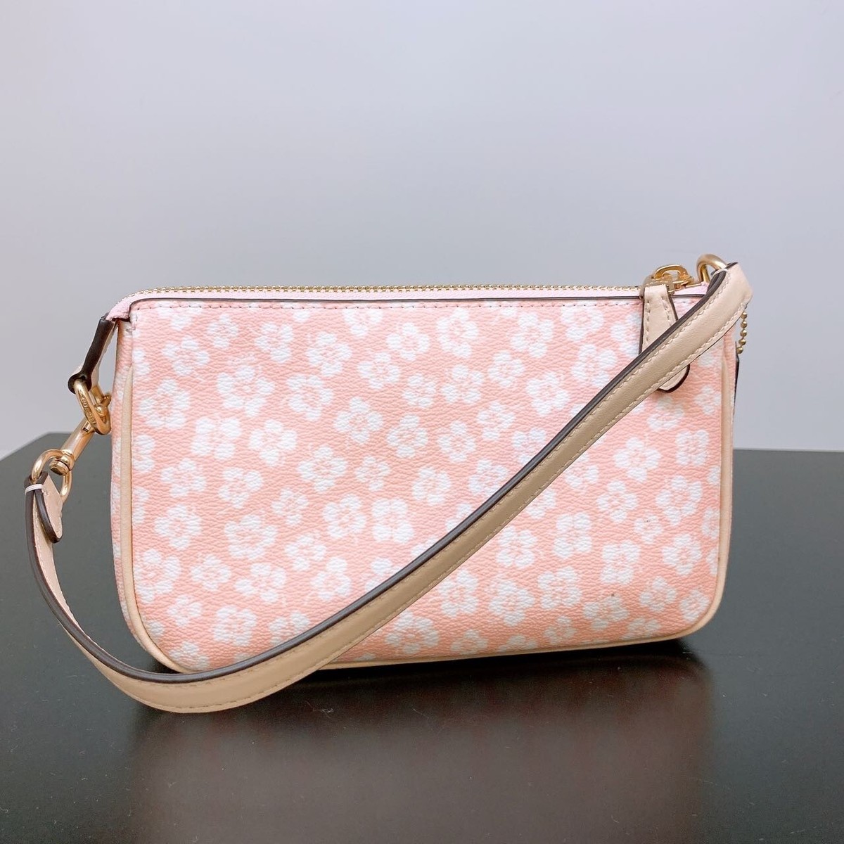 Nwt Coach Nolita 19 With Graphic Ditsy Floral Print +  display picture 1