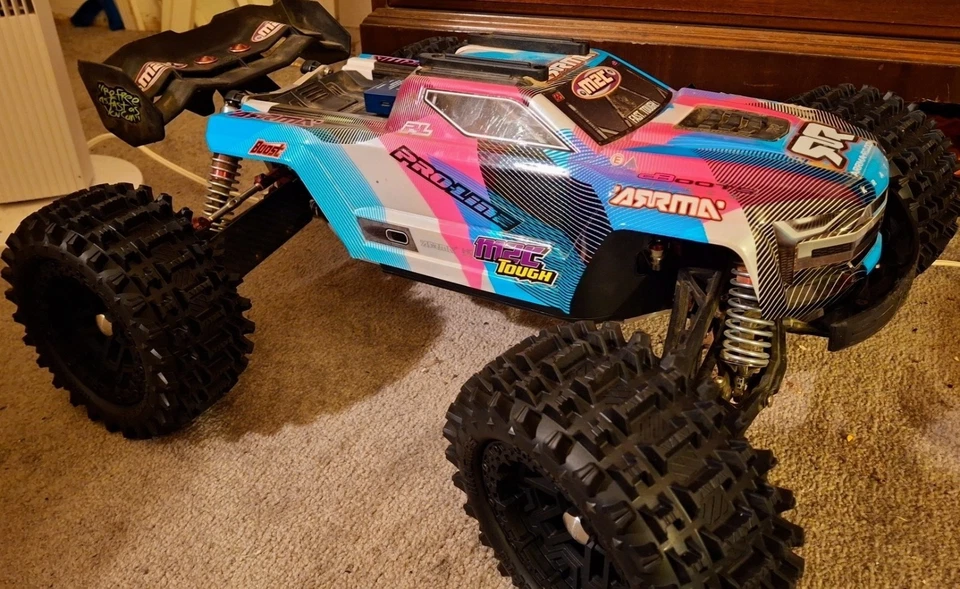 Arrma Kraton 1/8 "FULLY UPGRADED" ULTIMATE BEEFCAKE BASHER!! - Image 2 of 4