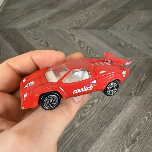 Vintage 1985 Matchbox Lamborghini Countach LP 5000 S Diecast Model Car
