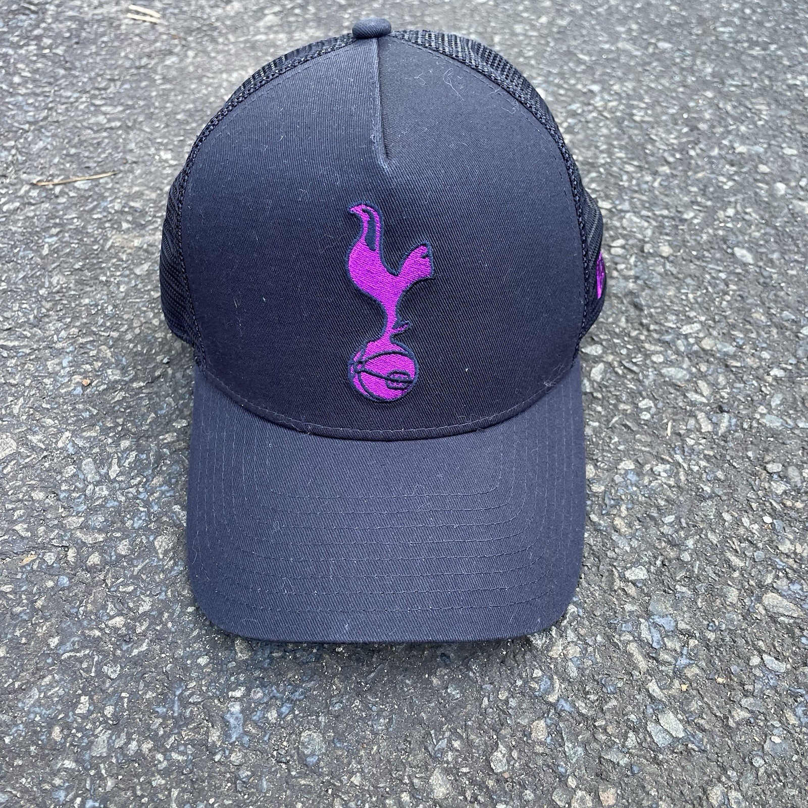 New Era Tottenham Hotspurs Soccer Football Black Snapback Hat Official Merch