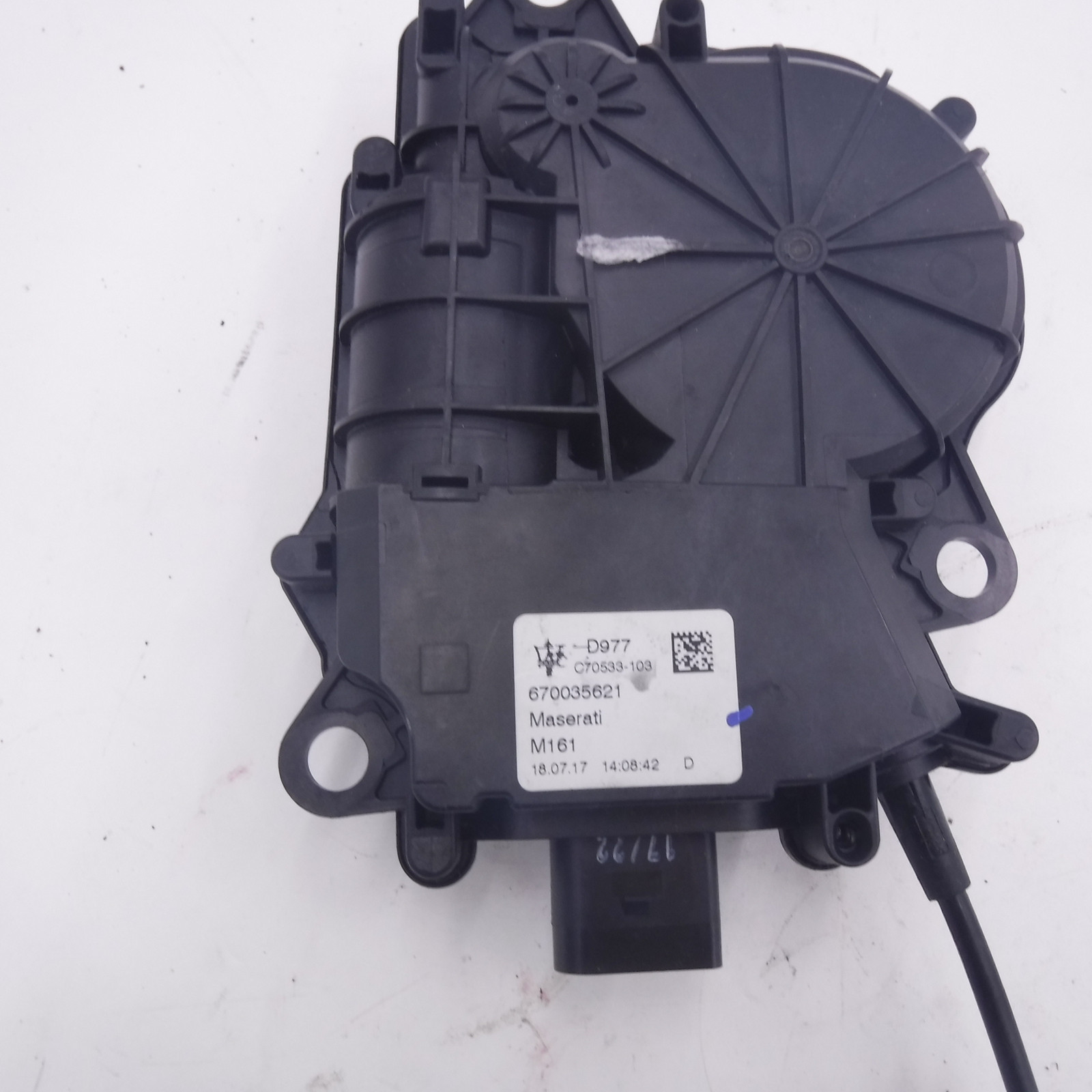 Maserati Tailgate Lock 670035621 For 2016-2023 Alfa Romeo Stelvio