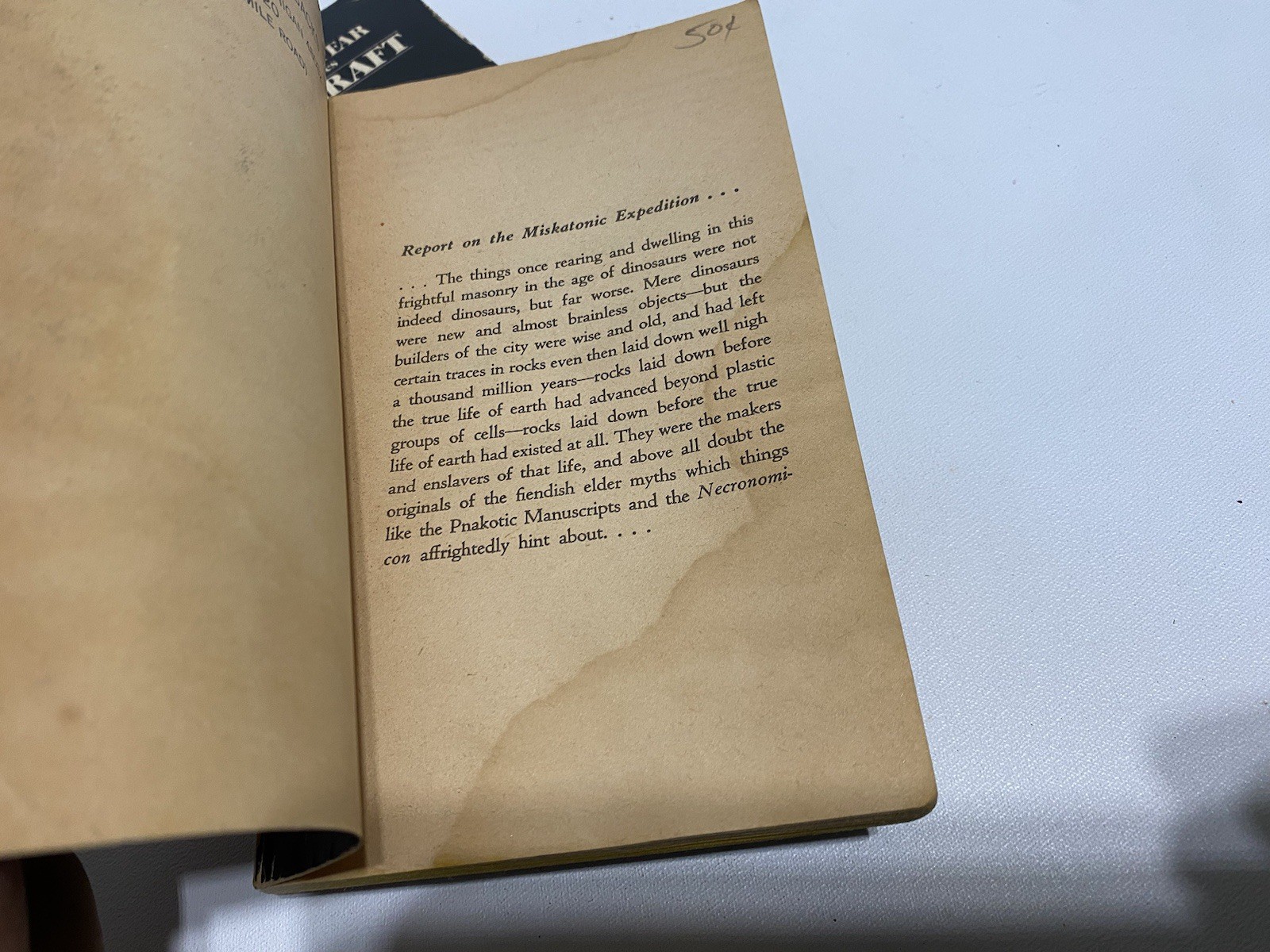 8 Ballentine 1970’s H P Lovecraft Book Horror Sci-fi Paperback Books Used