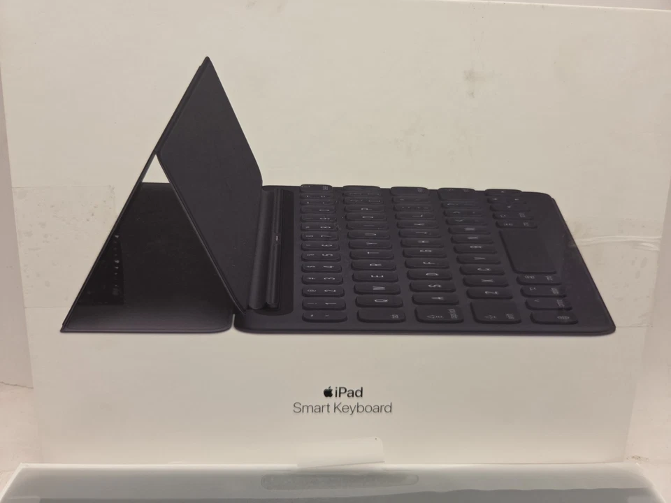 Apple MPTL2LL/A Smart Keyboard for 10.5 inch iPad Pro - Black New Open Box - Image 2 of 4