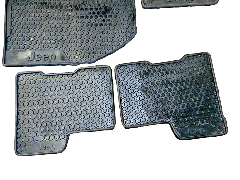 Оригинальный комплект напольных ковриков для любой погоды Mopar Jeep Renegade 4 шт 2015–2019 735634929 930 - Изображение 2 из 4