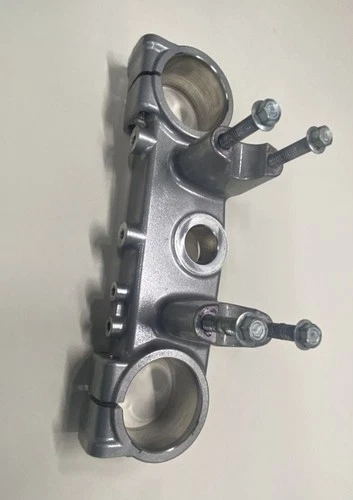 BRACKET, FRONT FORK UPPER