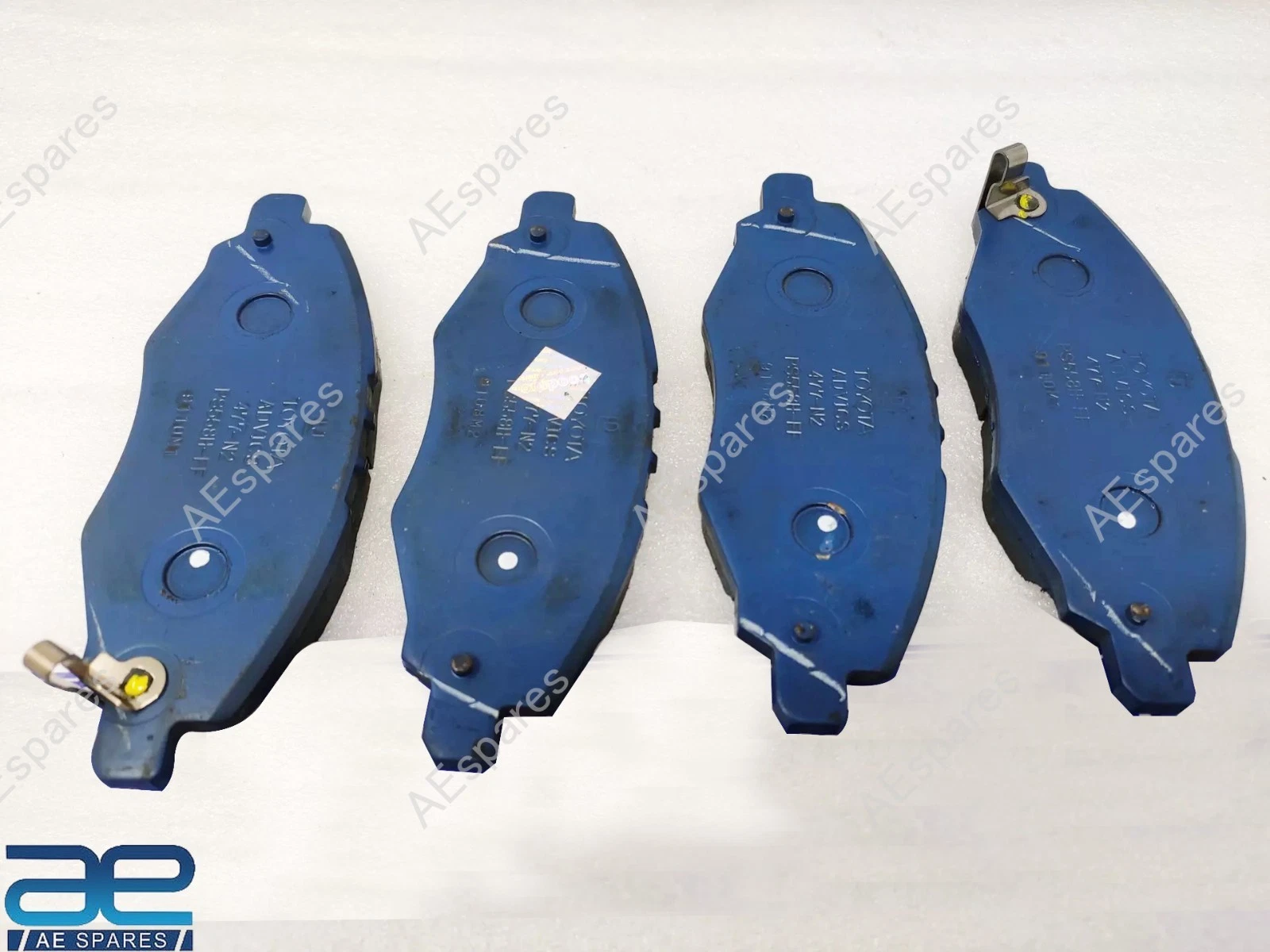Front Disc Brake Pad Kit For Toyota Innova 2005-2016 04465-0K110 view 2