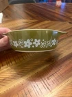 PYREX Crazy Daisy Spring Blossom Green Casserole Dish With Handles - 500ml