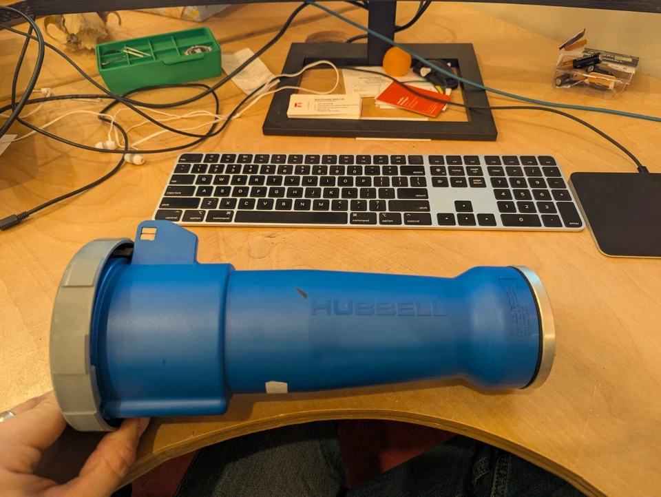 Hubbell Wiring Device-Kellems Hbl4100c9w Iec Pin And Sleeve Connector,100A,250V - Image 2 of 4