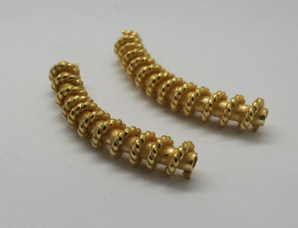 2 Piezas Cuentas Oro 22K Tubo 30mm Largo Curvo Tubo Joyería Fabricación Suministros Cuentas Foto 4 de 4